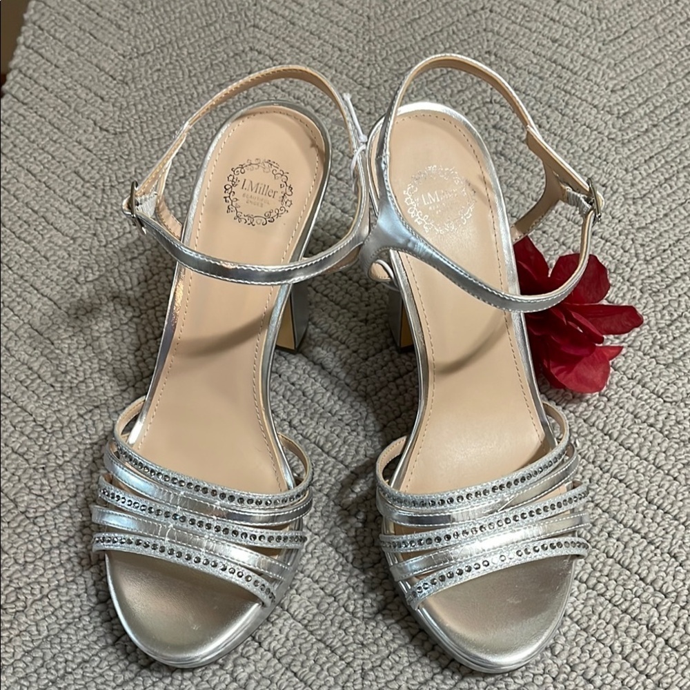 (NEW) I. Miller Women’s Sylas Heel Silver Sandals from JCP